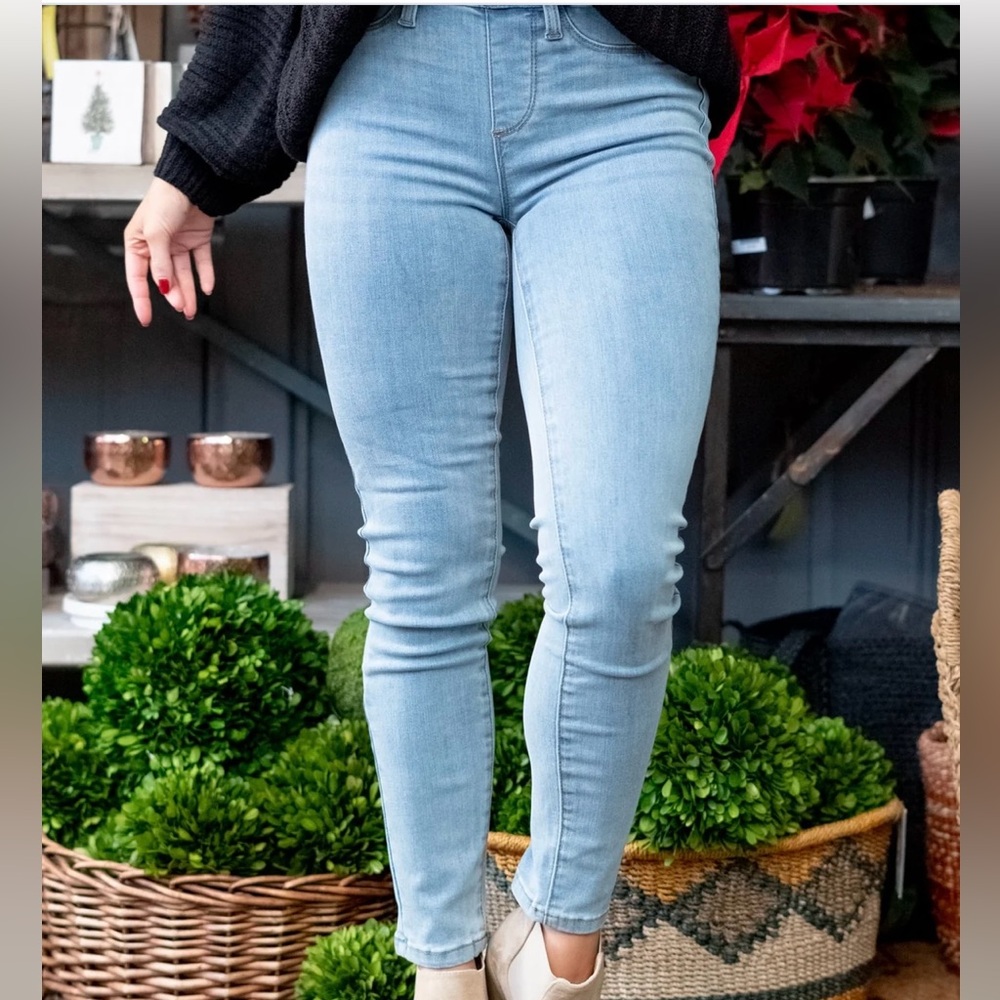 NWT Judy Blue Skinny Fit